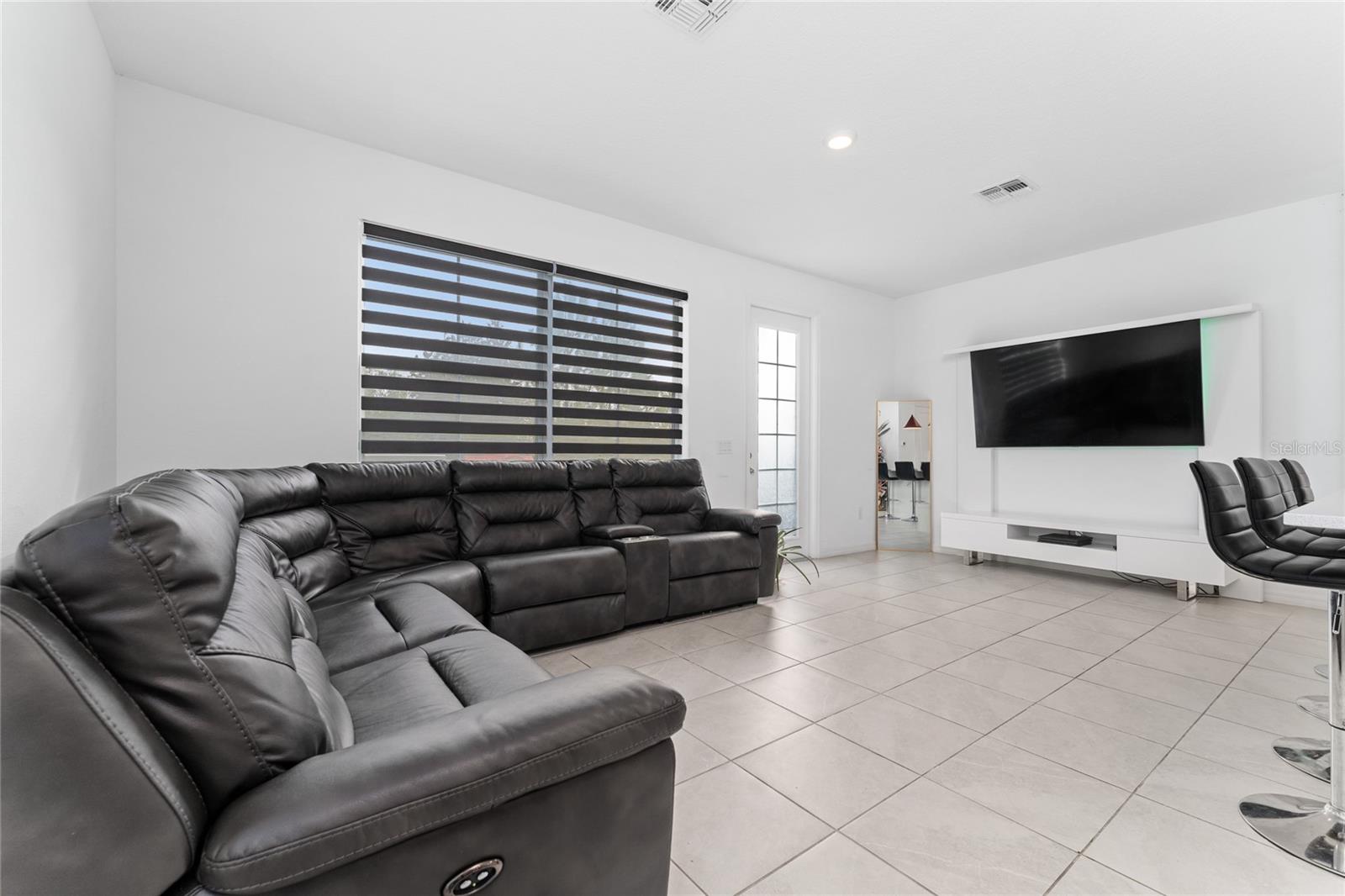 Image 11 of 30 For 1481 Discovery Street