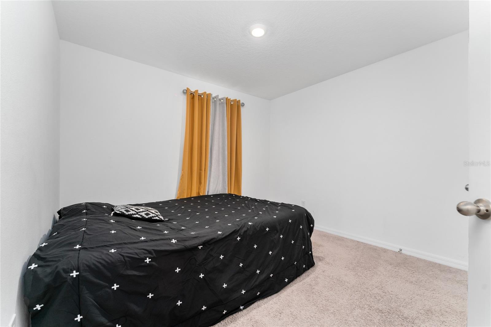 Image 20 of 30 For 1481 Discovery Street