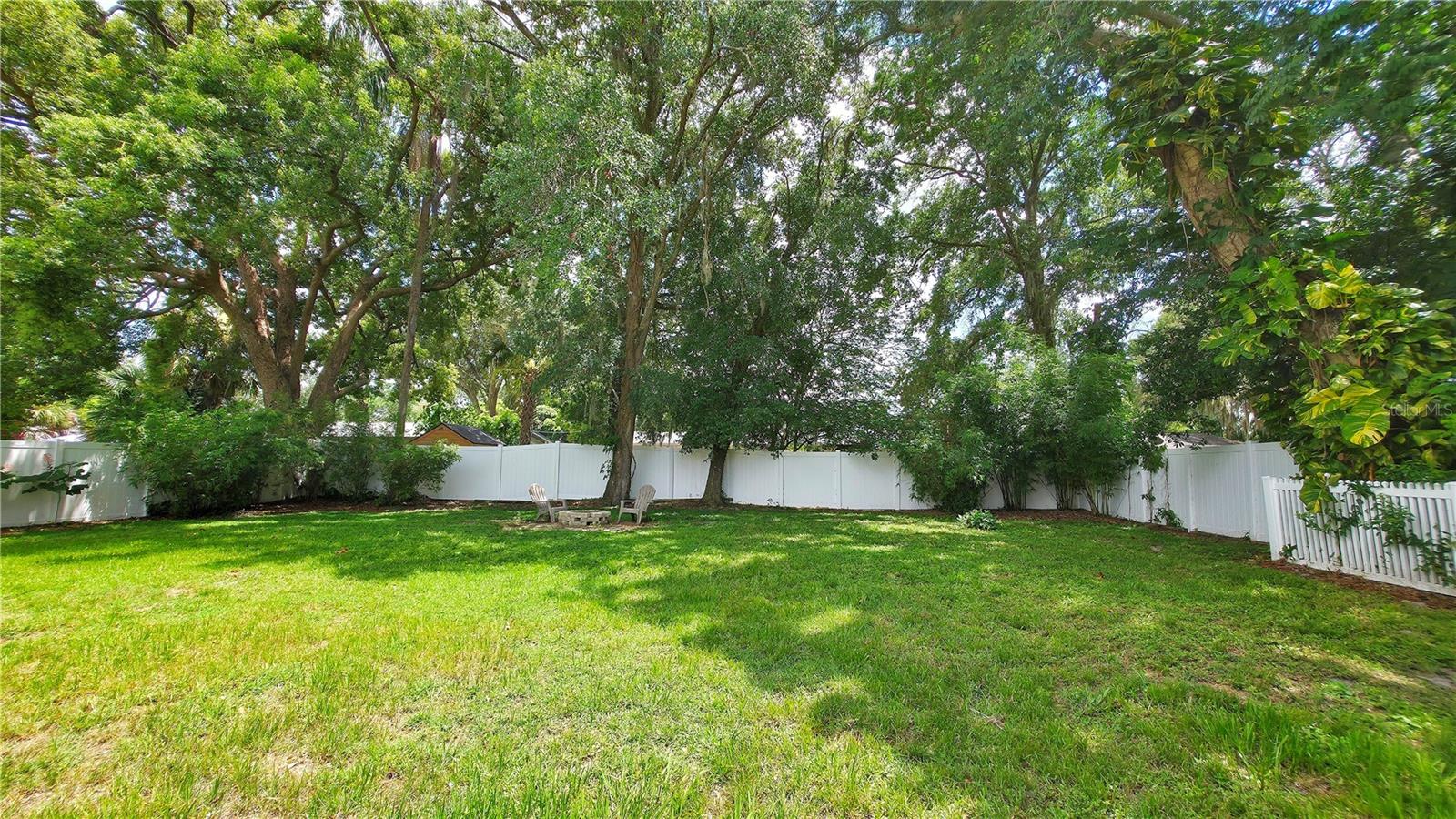 Image 19 of 23 For 518 Oranole Road