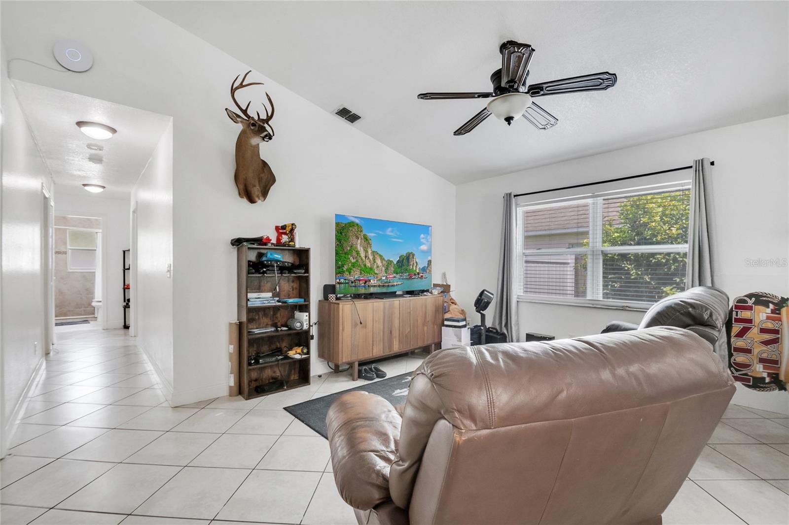 Image 11 of 37 For 13504 Glasser Avenue