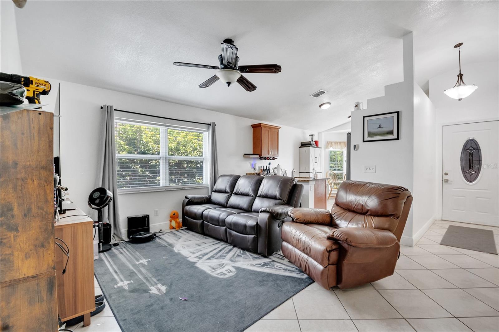 Image 12 of 37 For 13504 Glasser Avenue