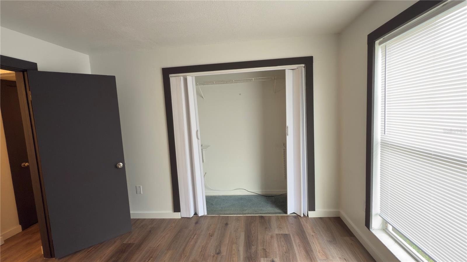 Image 21 of 50 For 1909 Caralee Boulevard 1