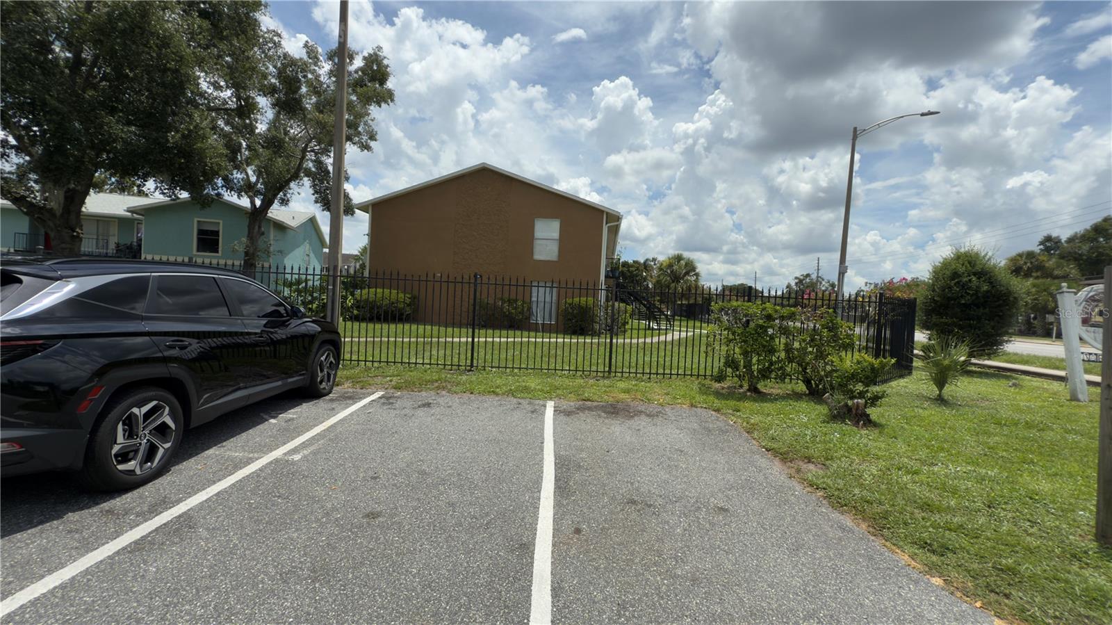 Image 48 of 50 For 1909 Caralee Boulevard 1