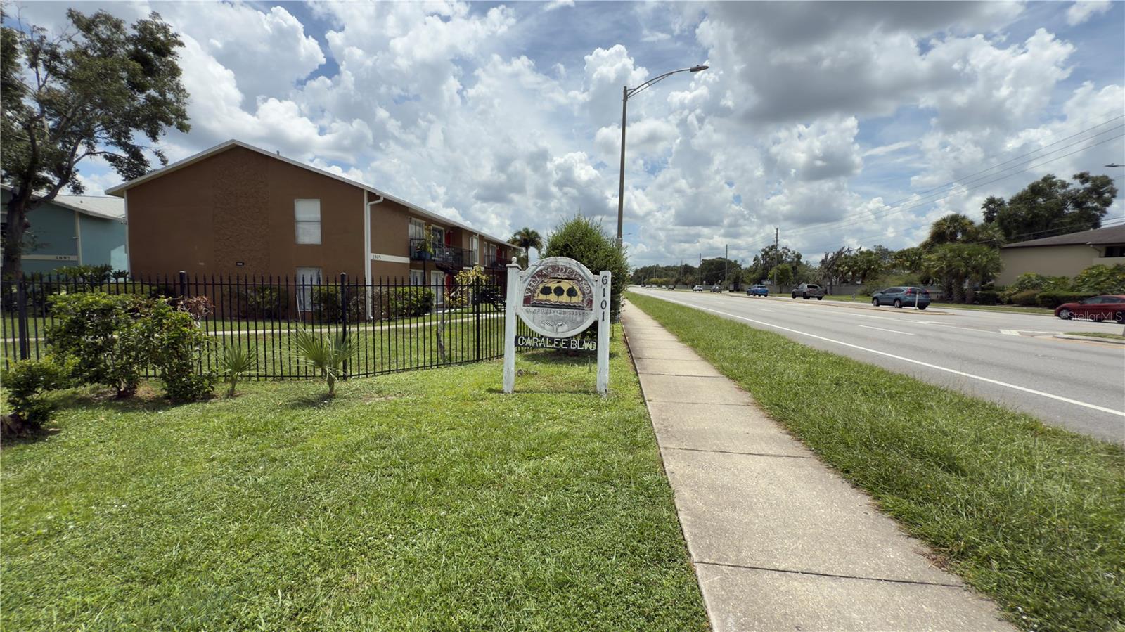 Image 49 of 50 For 1909 Caralee Boulevard 1