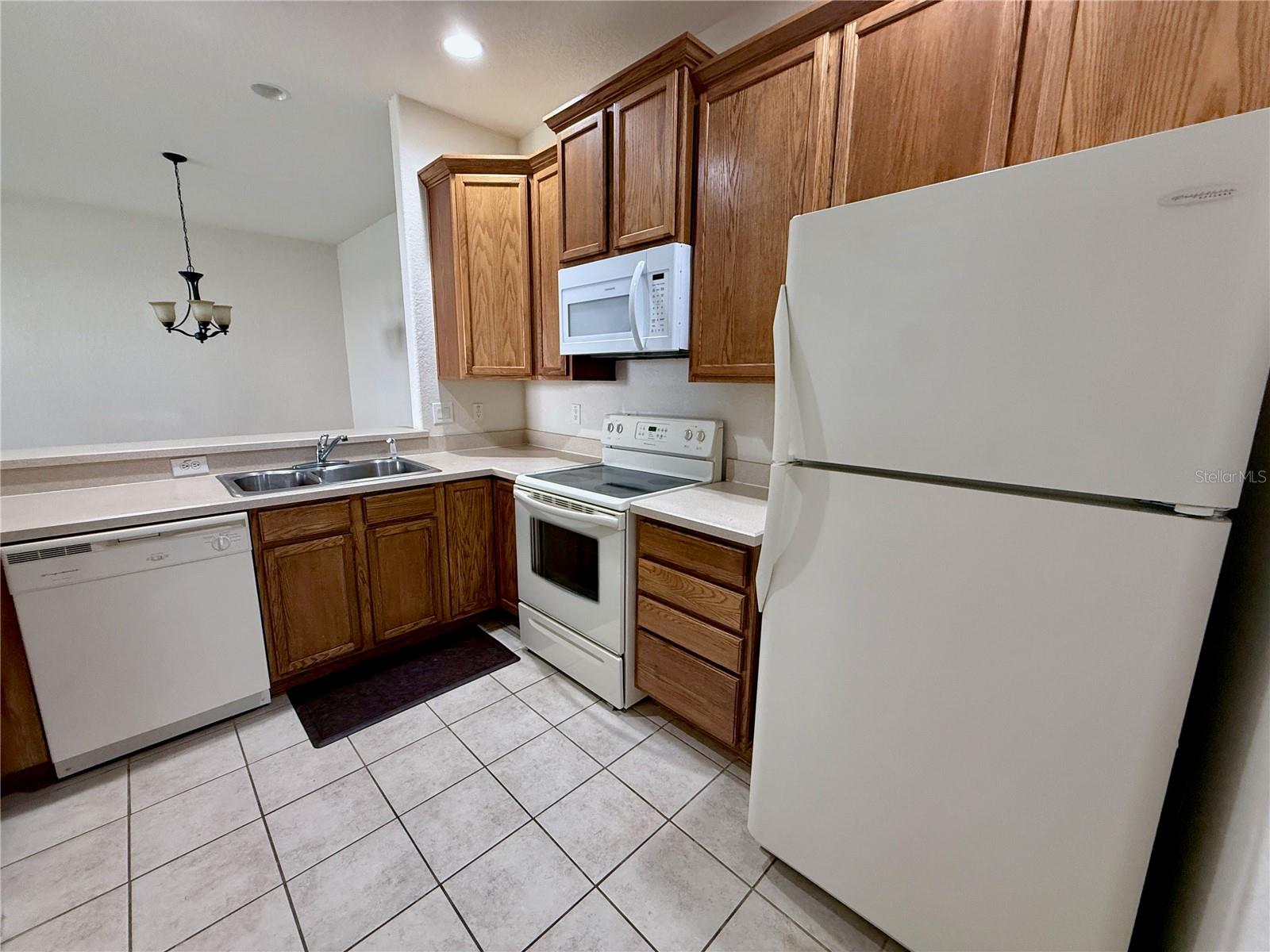Image 8 of 18 For 17403 Promenade Drive