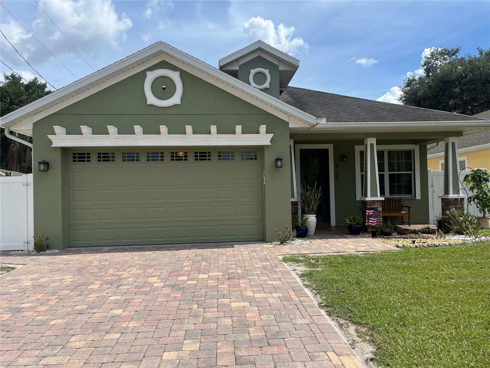 Details for 812 Country Club Drive, TAMPA, FL 33612