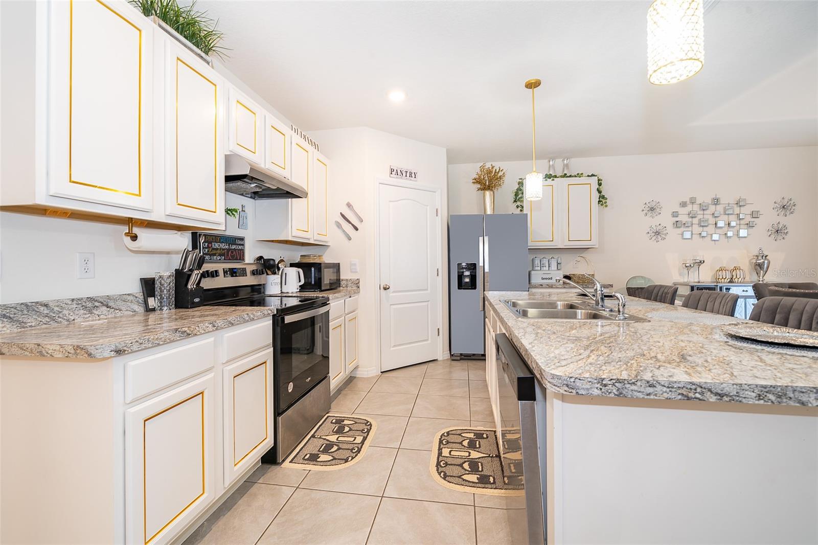 Image 18 of 30 For 807 Auburn Grove Court
