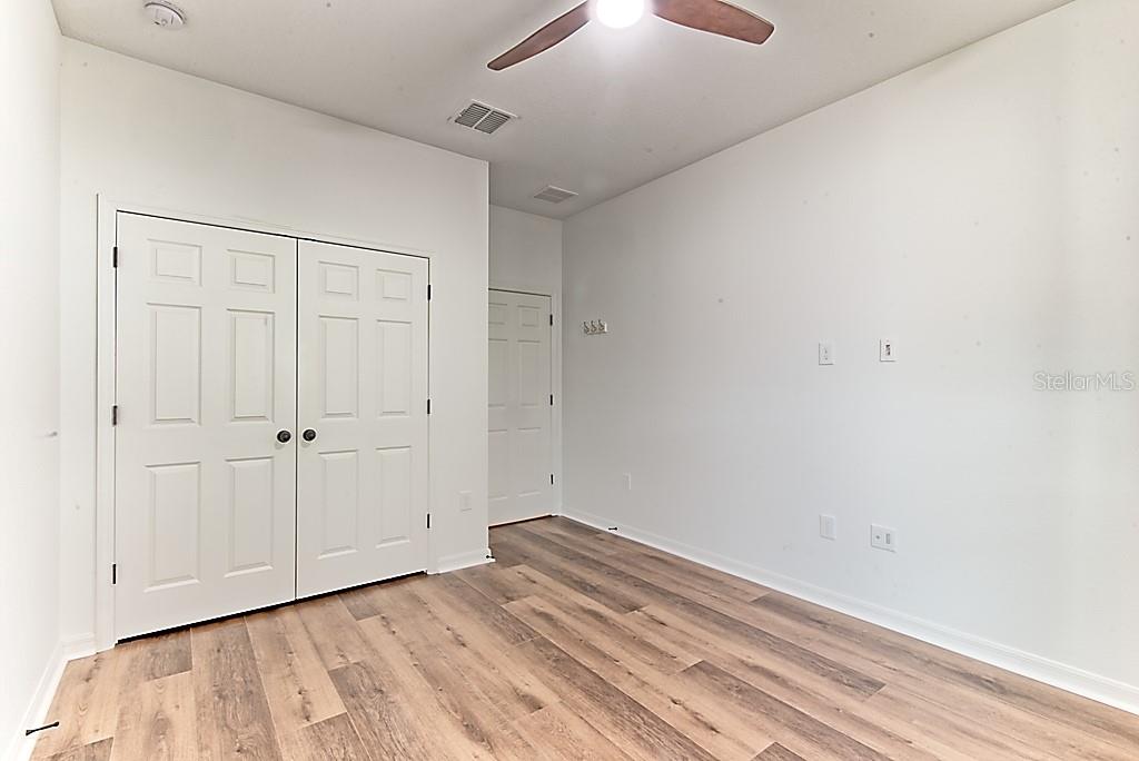 Image 13 of 21 For 3305 Stonewyck Street