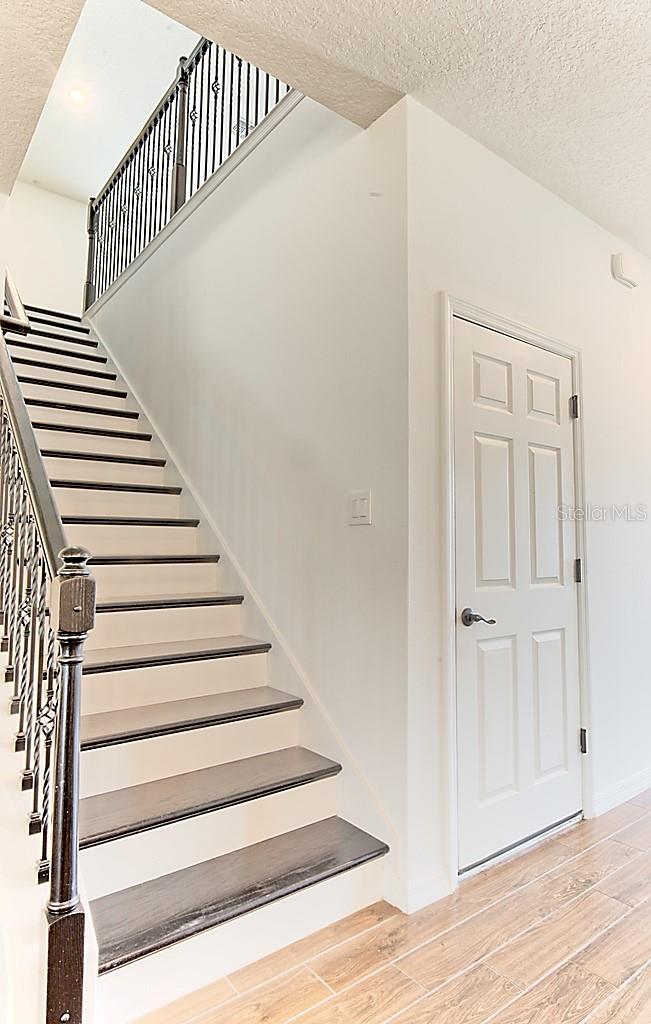 Image 8 of 21 For 3305 Stonewyck Street
