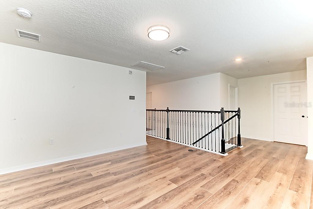 Image 9 of 21 For 3305 Stonewyck Street