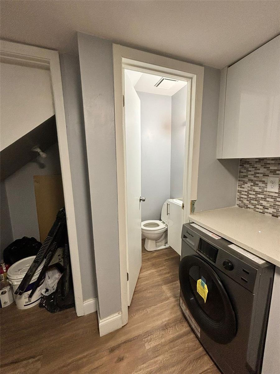 Image 3 of 9 For 4113 Semoran Boulevard 2