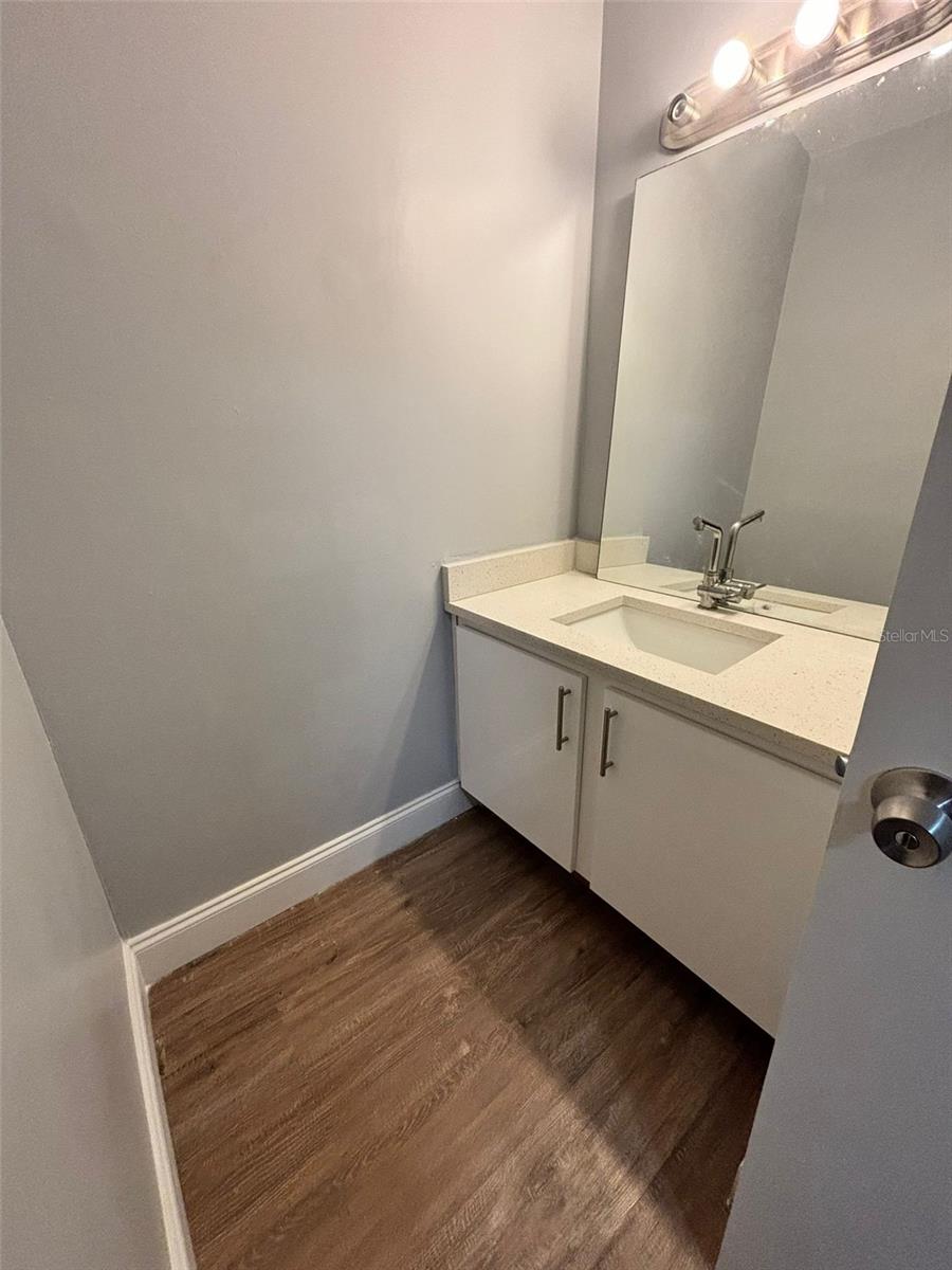 Image 9 of 9 For 4113 Semoran Boulevard 2