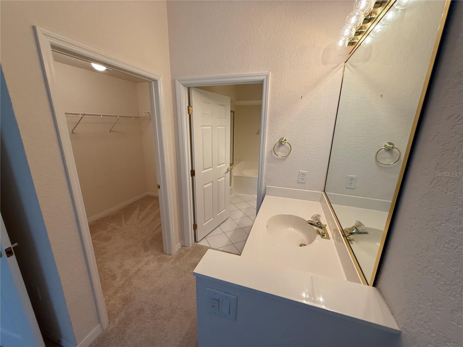 Image 12 of 15 For 6955 Della Drive 41