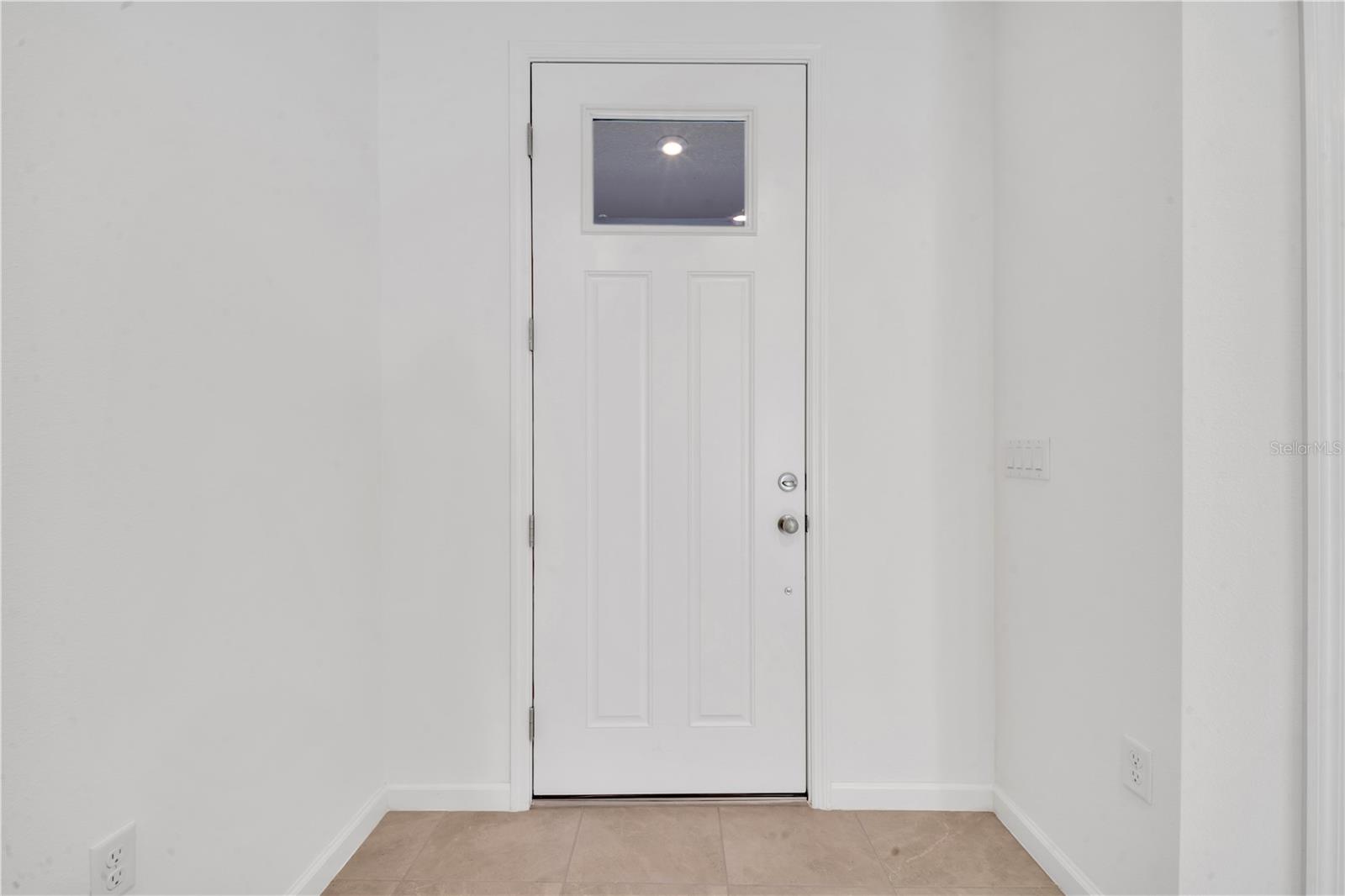 Image 4 of 42 For 9068 Ocean Tide Way