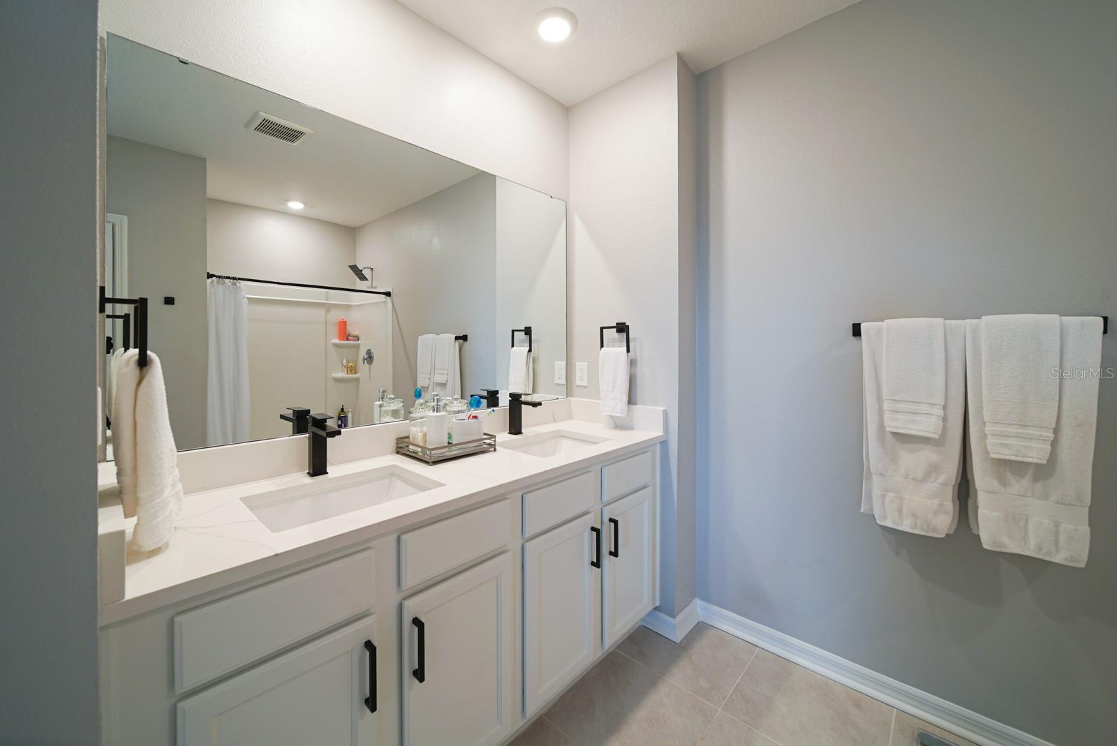 Image 31 of 56 For 3337 Costello Cir