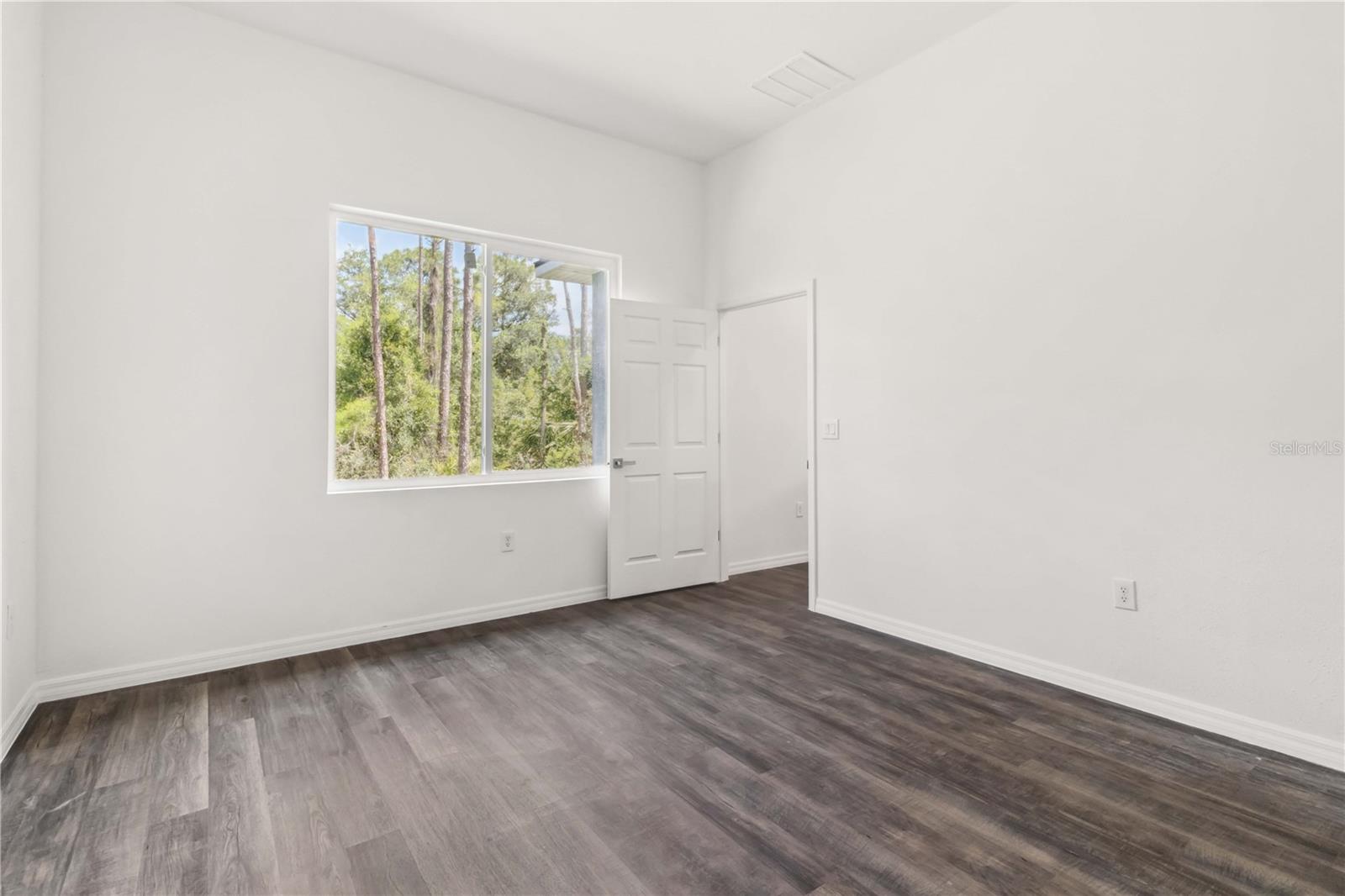 Image 15 of 35 For 4526 Jaslo Avenue