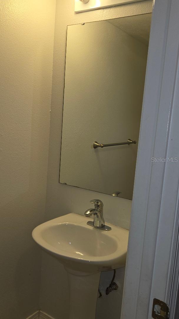 Image 14 of 17 For 1420 Kissimmee Court