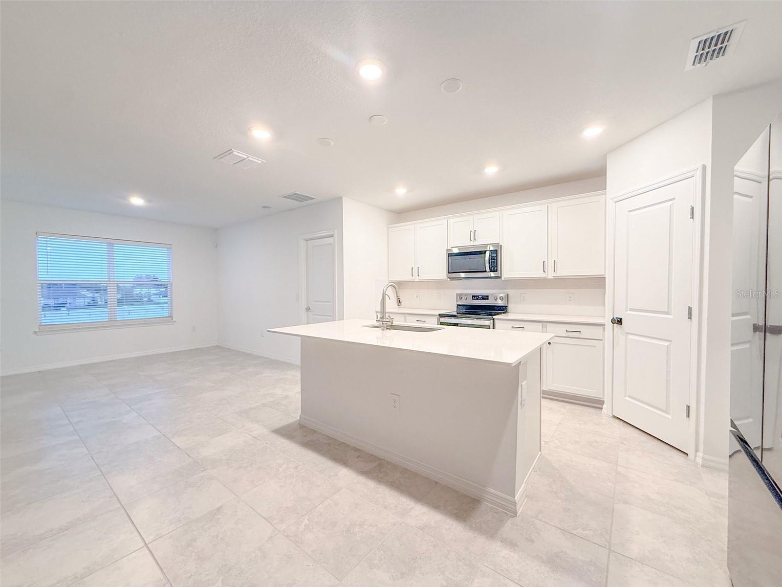 Image 7 of 23 For 580 Pine Tree Boulevard