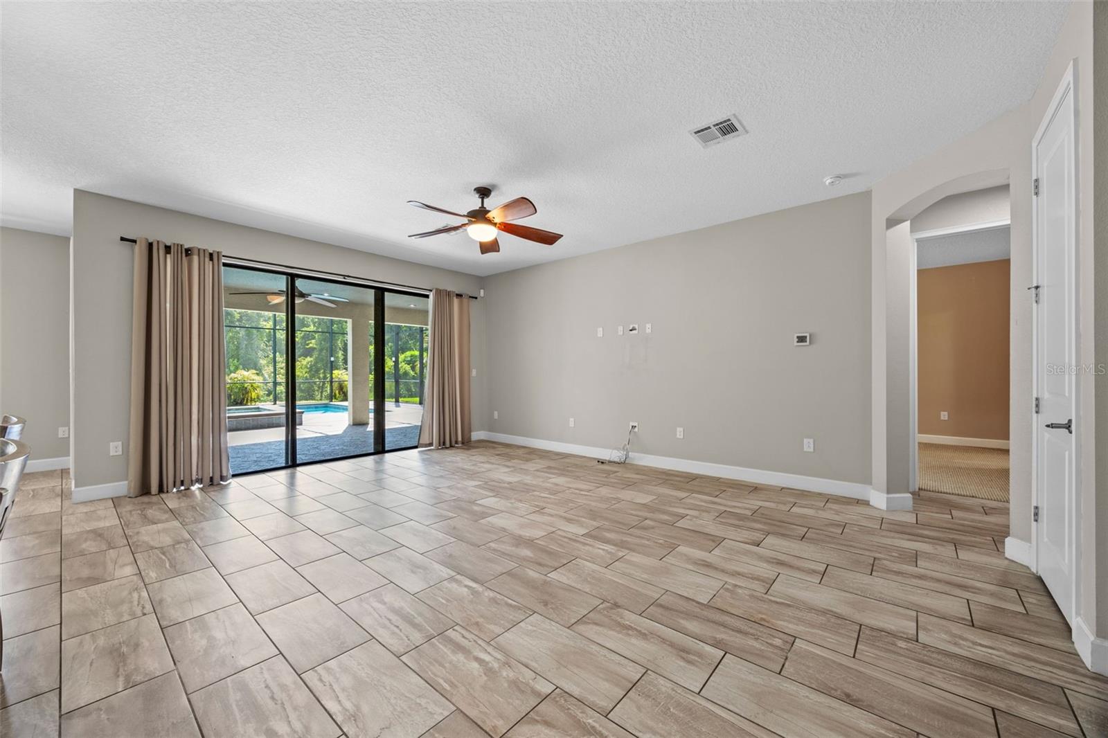 Image 17 of 92 For 3844 Bowfin Trail