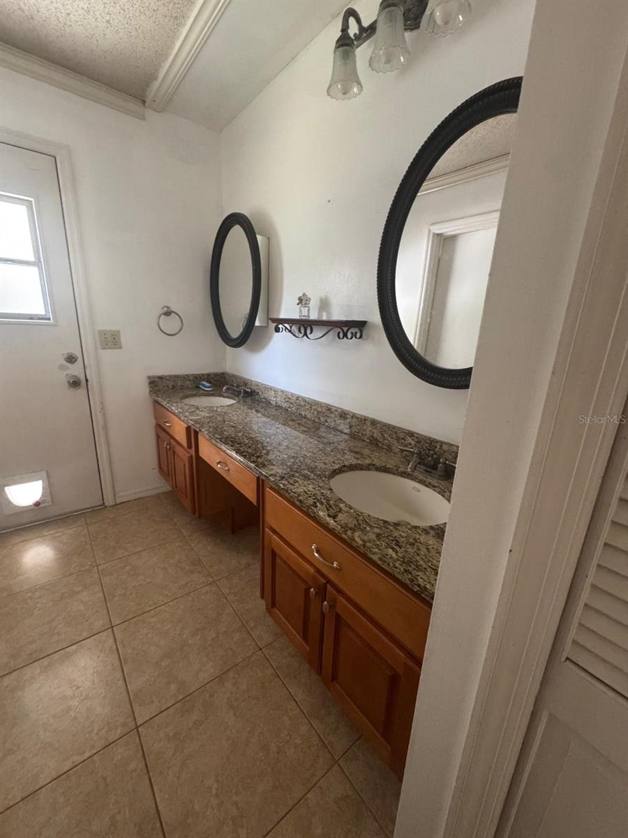 Image 10 of 14 For 3150 Heathgate Court