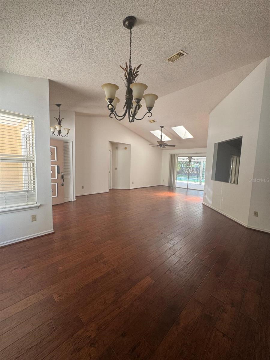 Image 2 of 14 For 3150 Heathgate Court