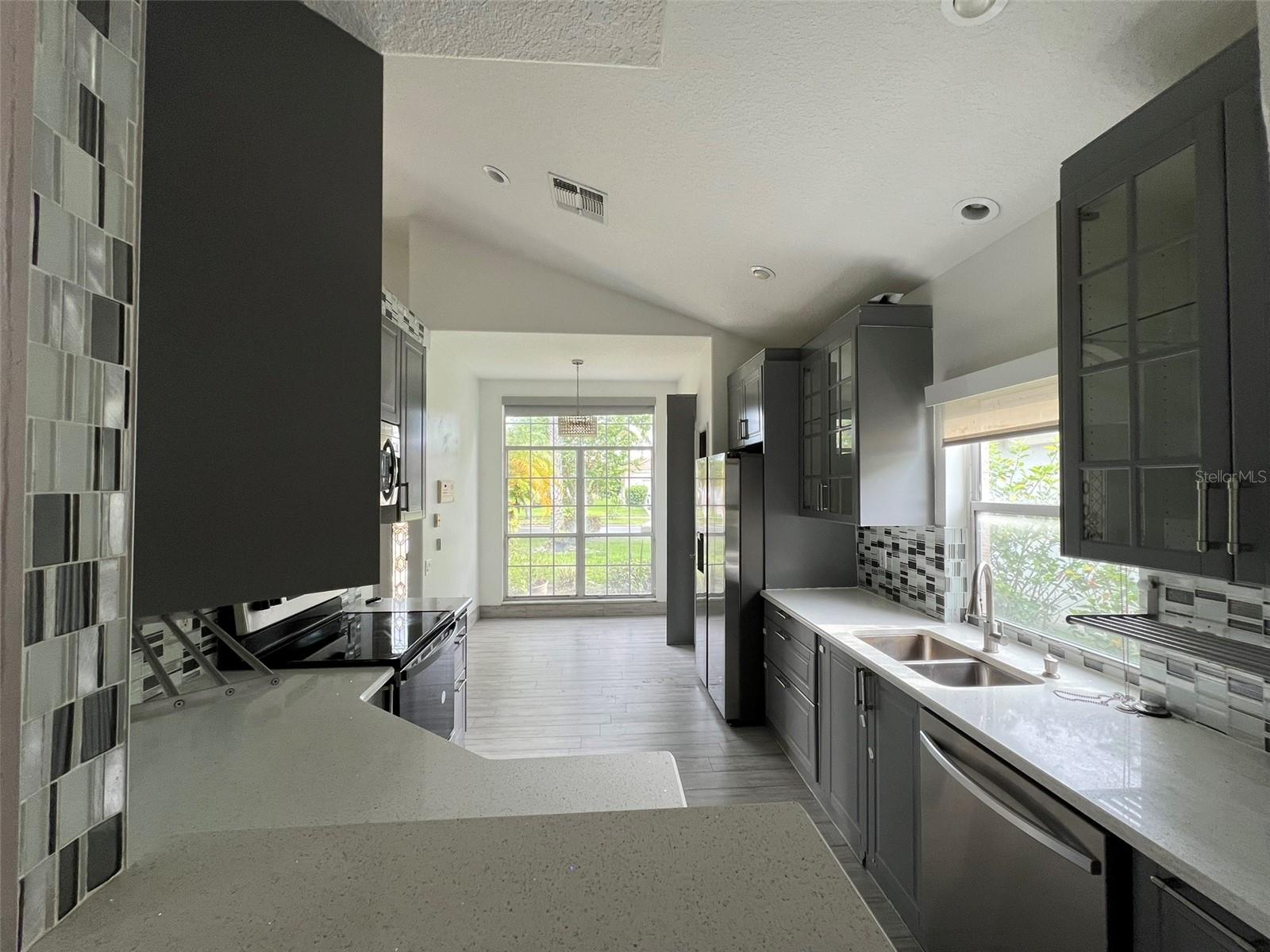 Image 4 of 21 For 6417 Winder Oaks Boulevard