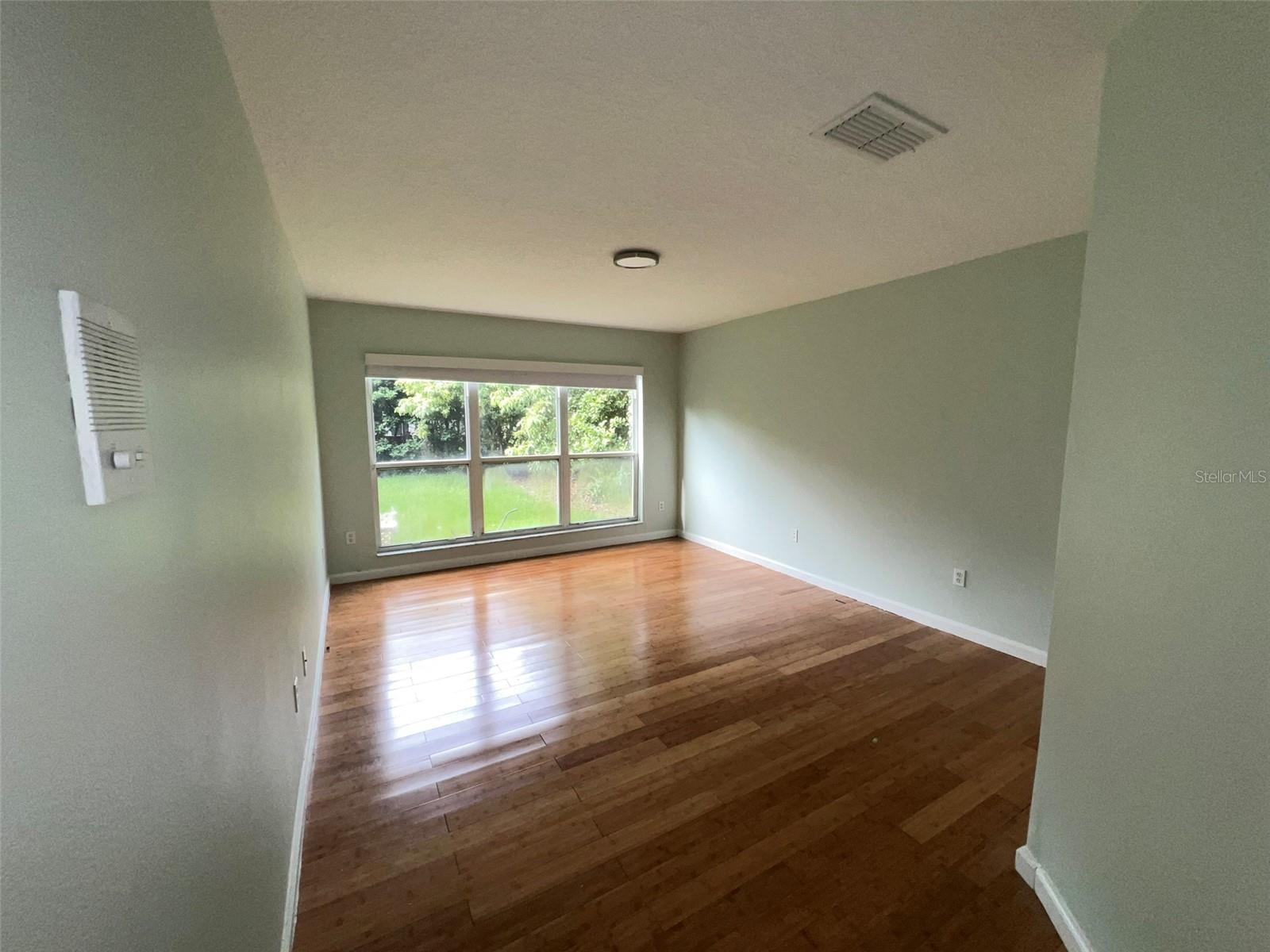 Image 8 of 21 For 6417 Winder Oaks Boulevard