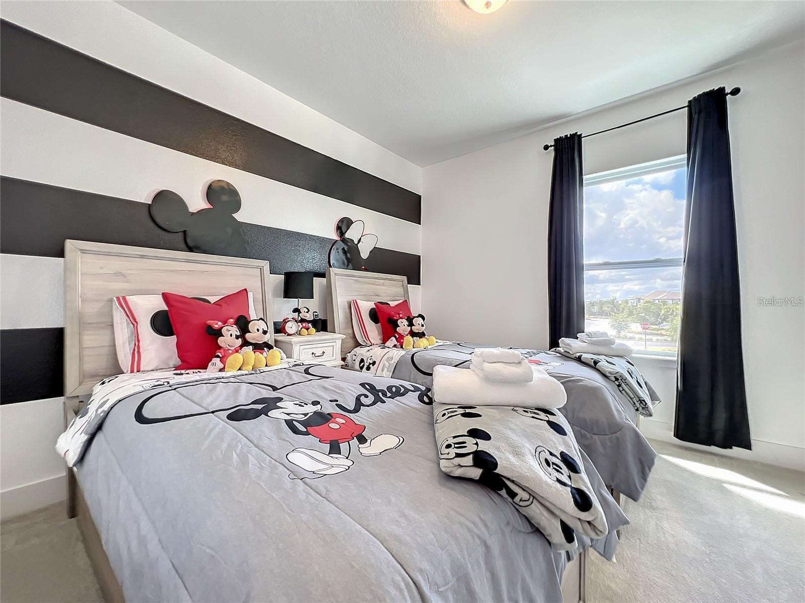 Image 34 of 67 For 7901 Putting Green Way