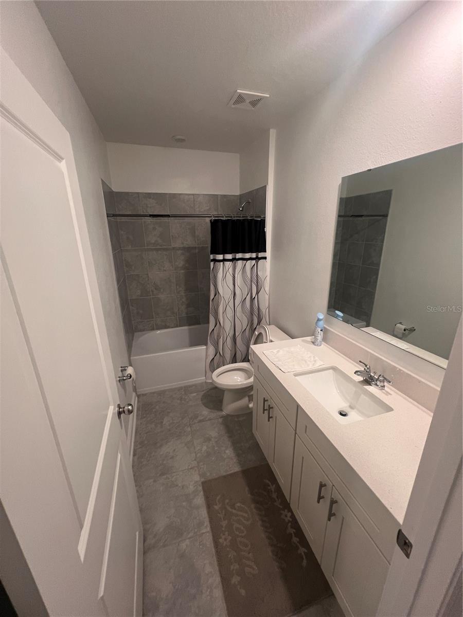 Image 13 of 22 For 1406 Deepwater Circle