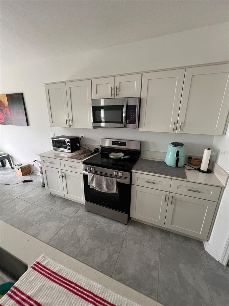 Image 3 of 22 For 1406 Deepwater Circle