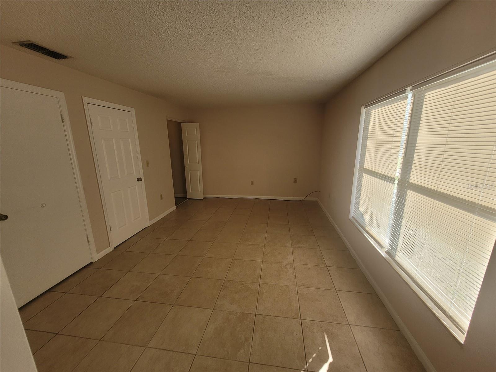 Image 13 of 17 For 1802 Barton Drive 3