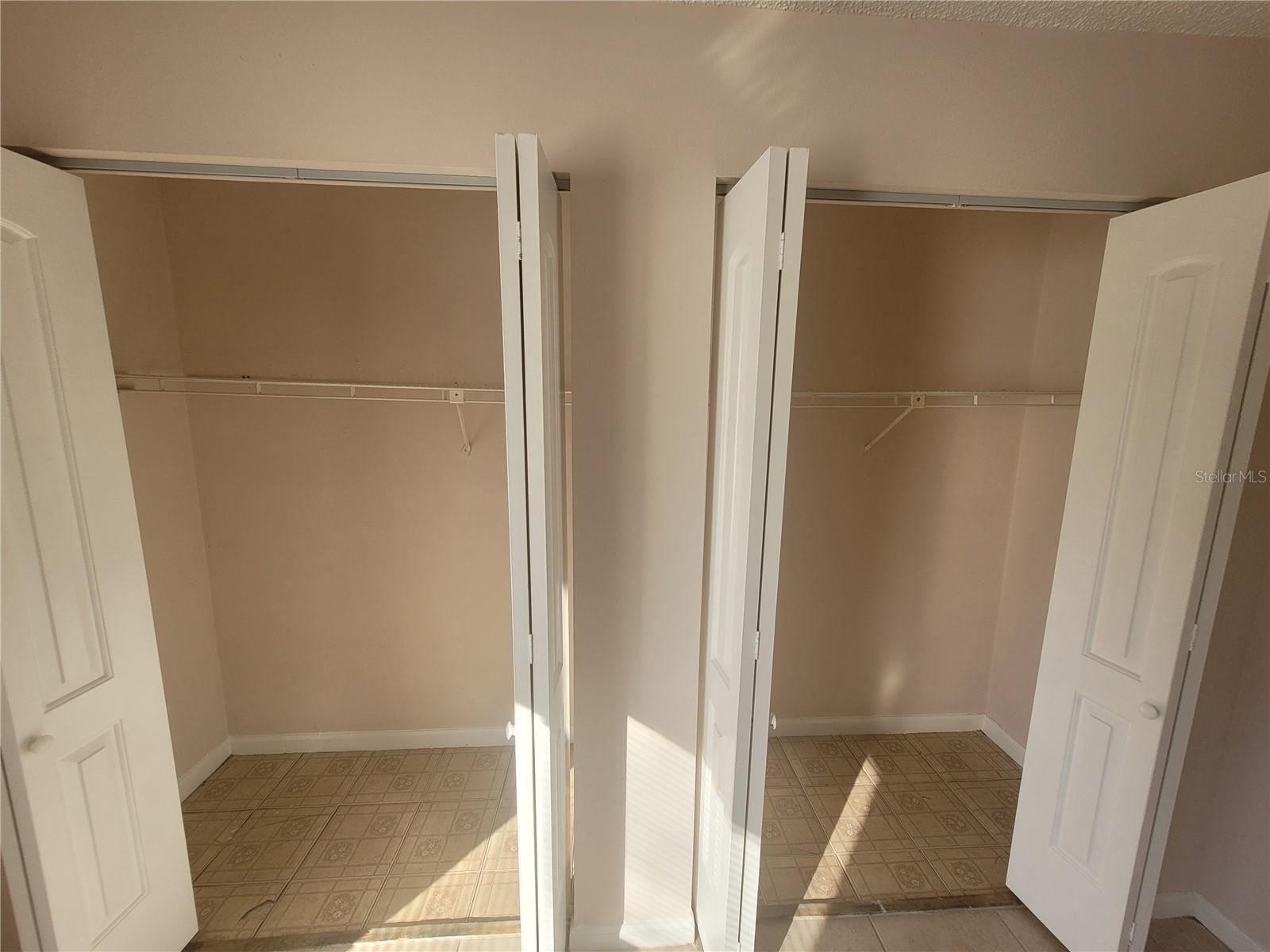 Image 15 of 17 For 1802 Barton Drive 3
