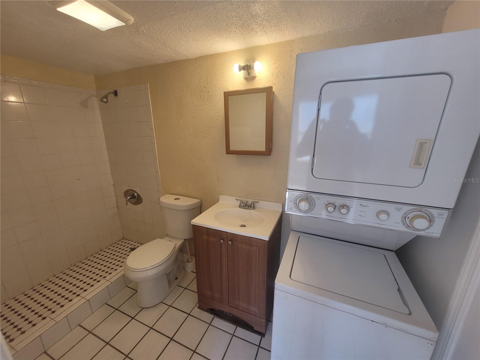 Image 16 of 17 For 1802 Barton Drive 3
