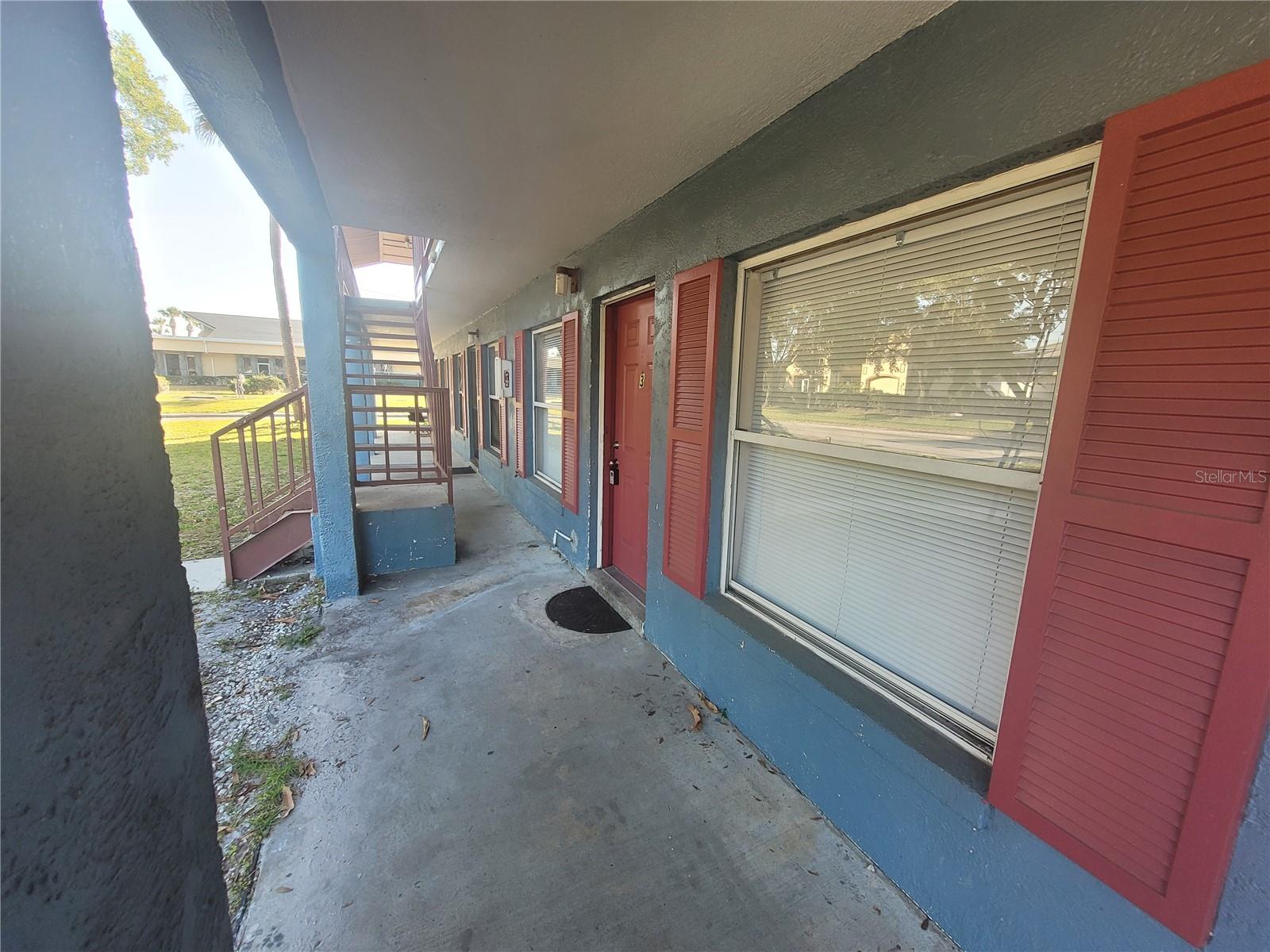 Image 3 of 17 For 1802 Barton Drive 3
