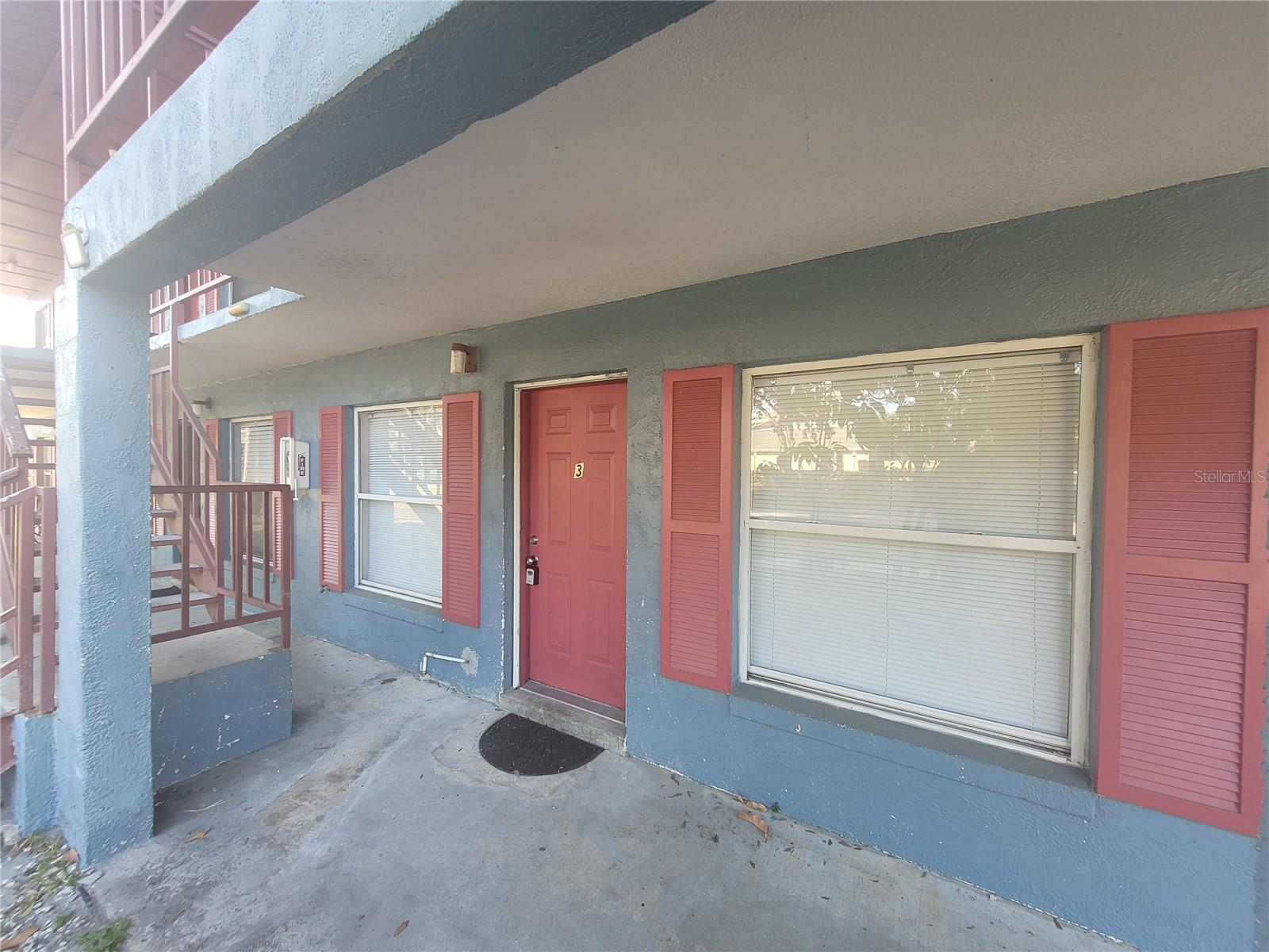 Image 4 of 17 For 1802 Barton Drive 3