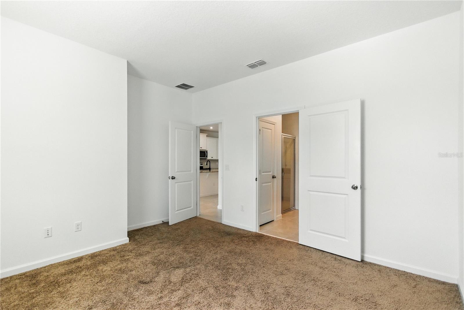 Image 16 of 36 For 11750 Sunsail Avenue