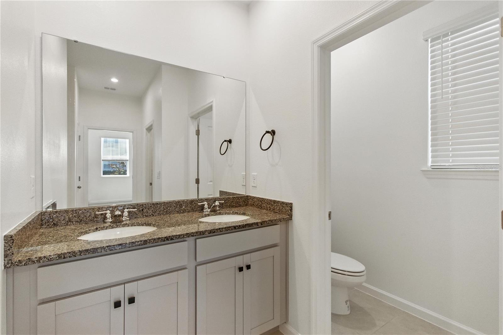 Image 20 of 36 For 11750 Sunsail Avenue