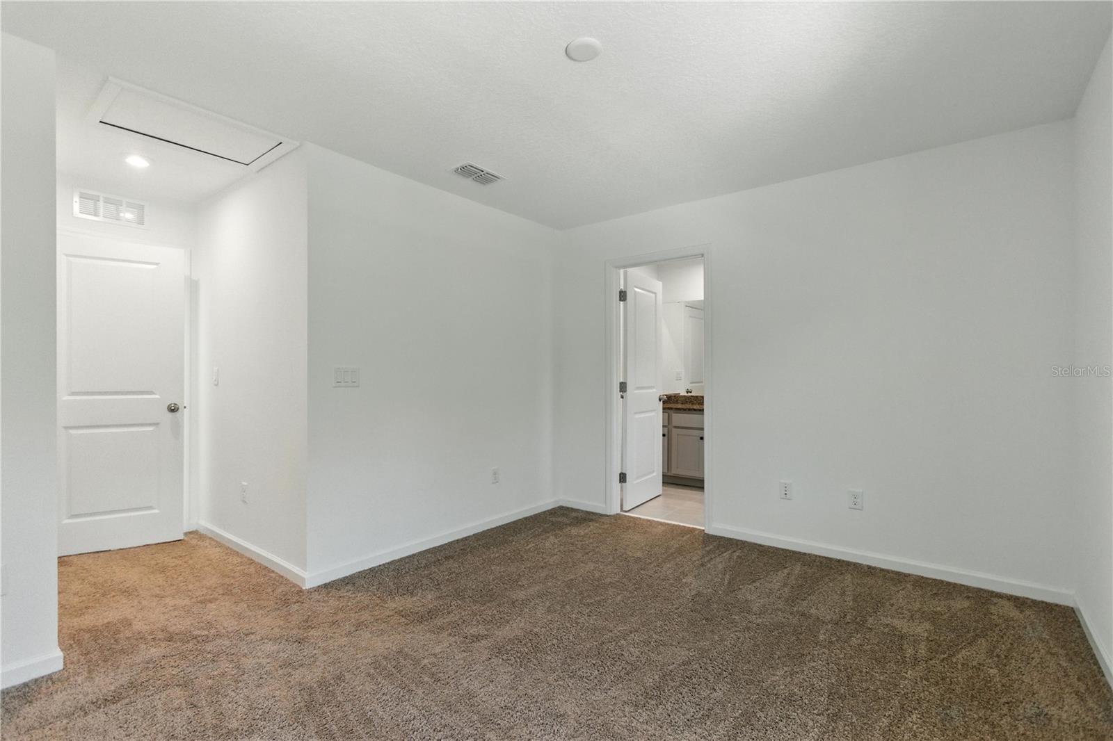 Image 26 of 36 For 11750 Sunsail Avenue