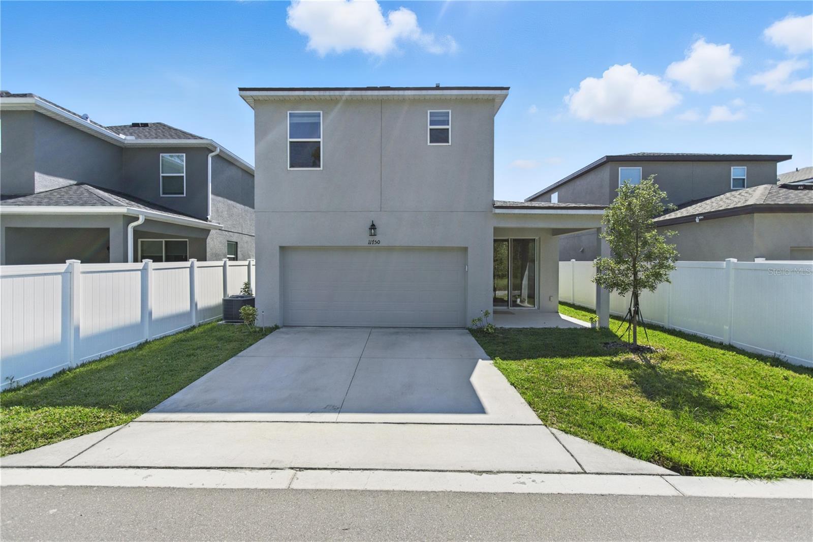 Image 30 of 36 For 11750 Sunsail Avenue