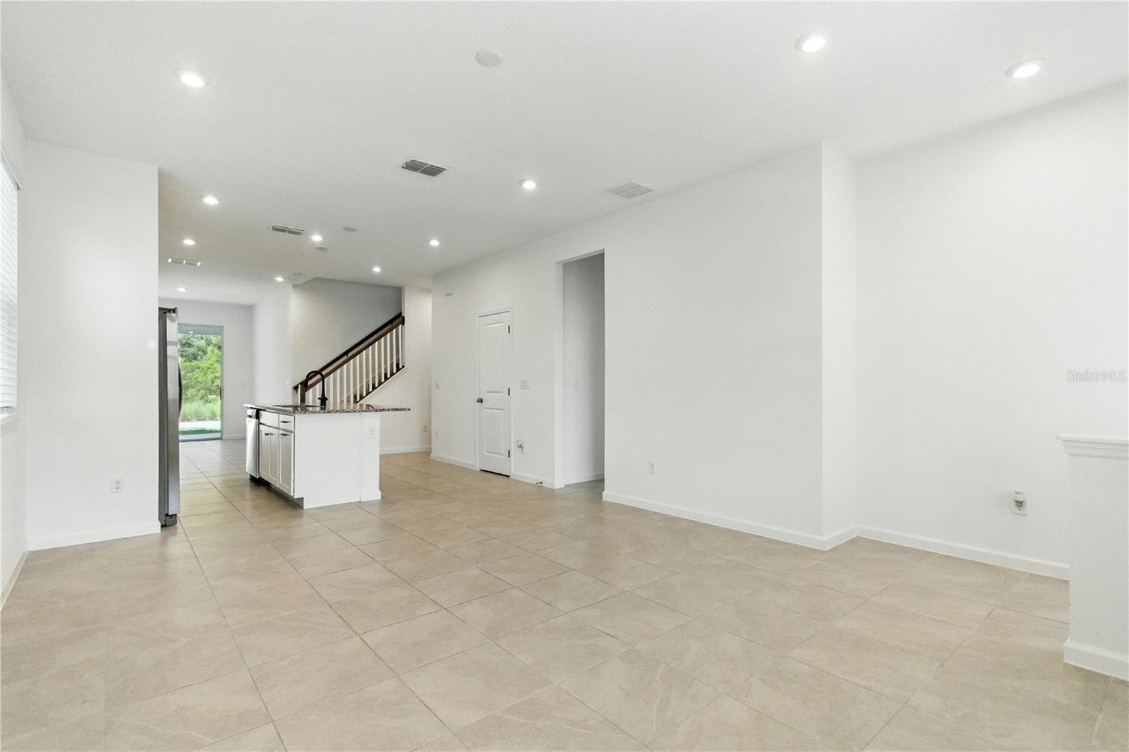 Image 7 of 36 For 11750 Sunsail Avenue