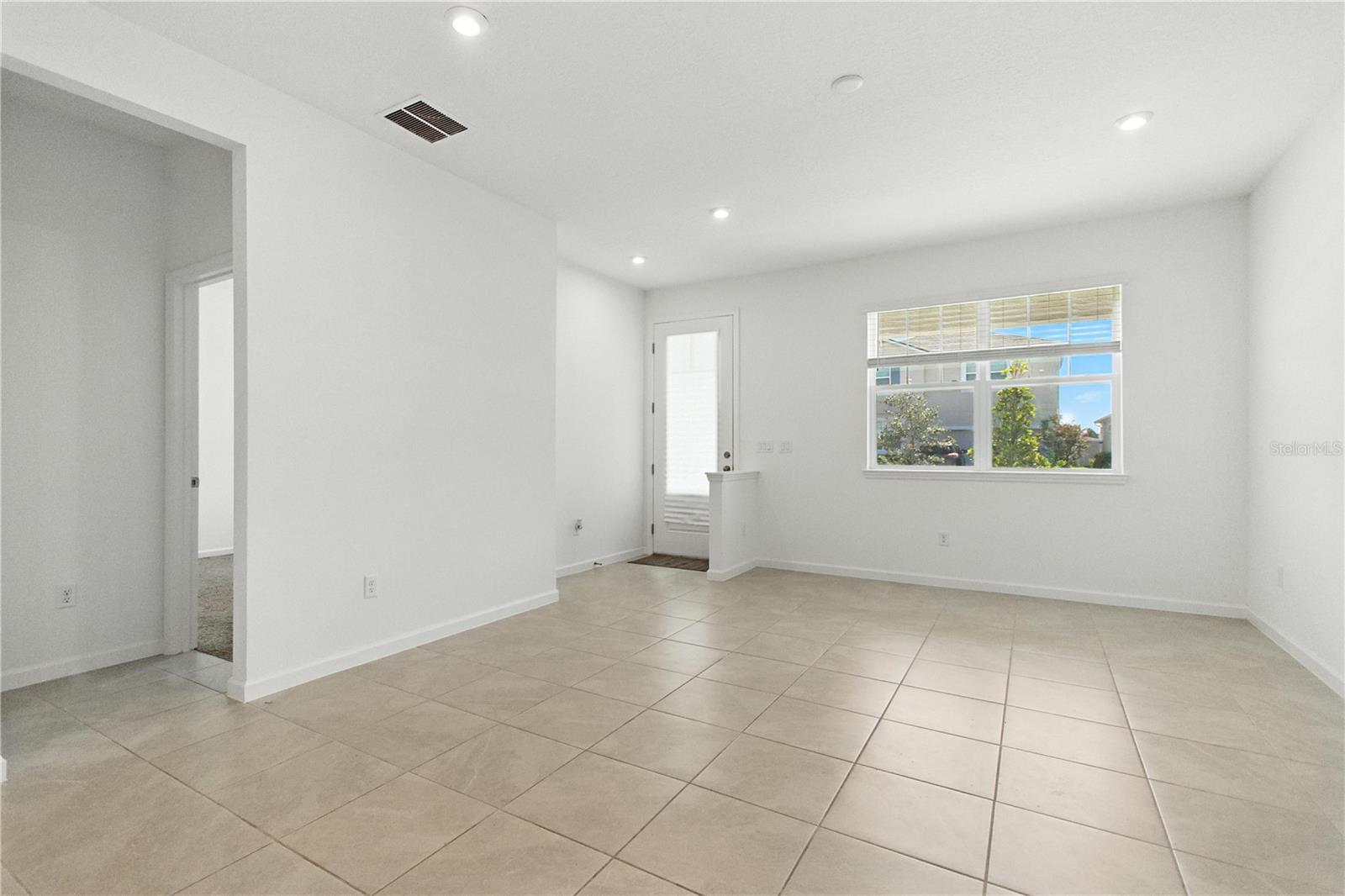 Image 8 of 36 For 11750 Sunsail Avenue