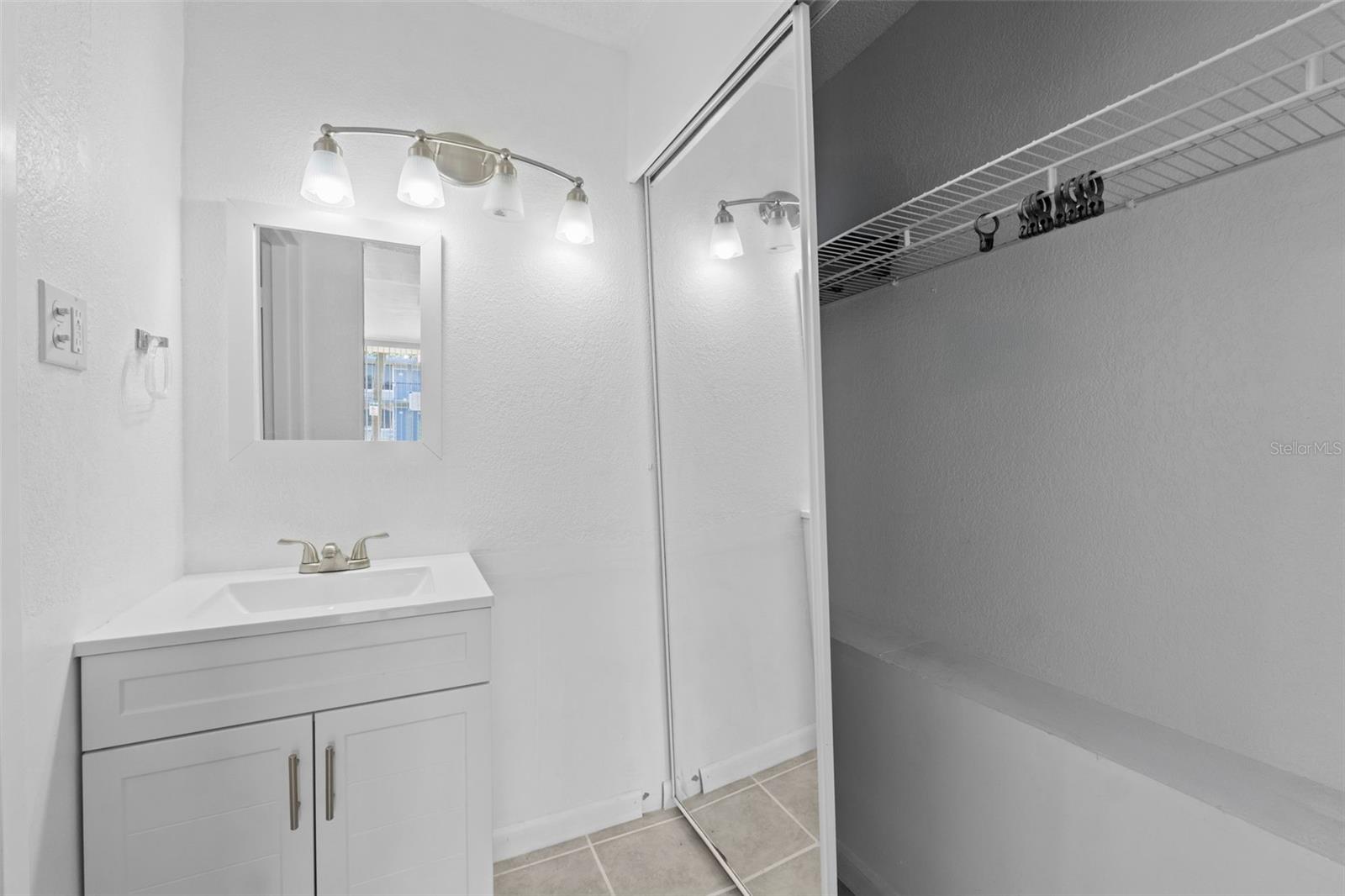 Image 12 of 23 For 43420 Us 27 N  346