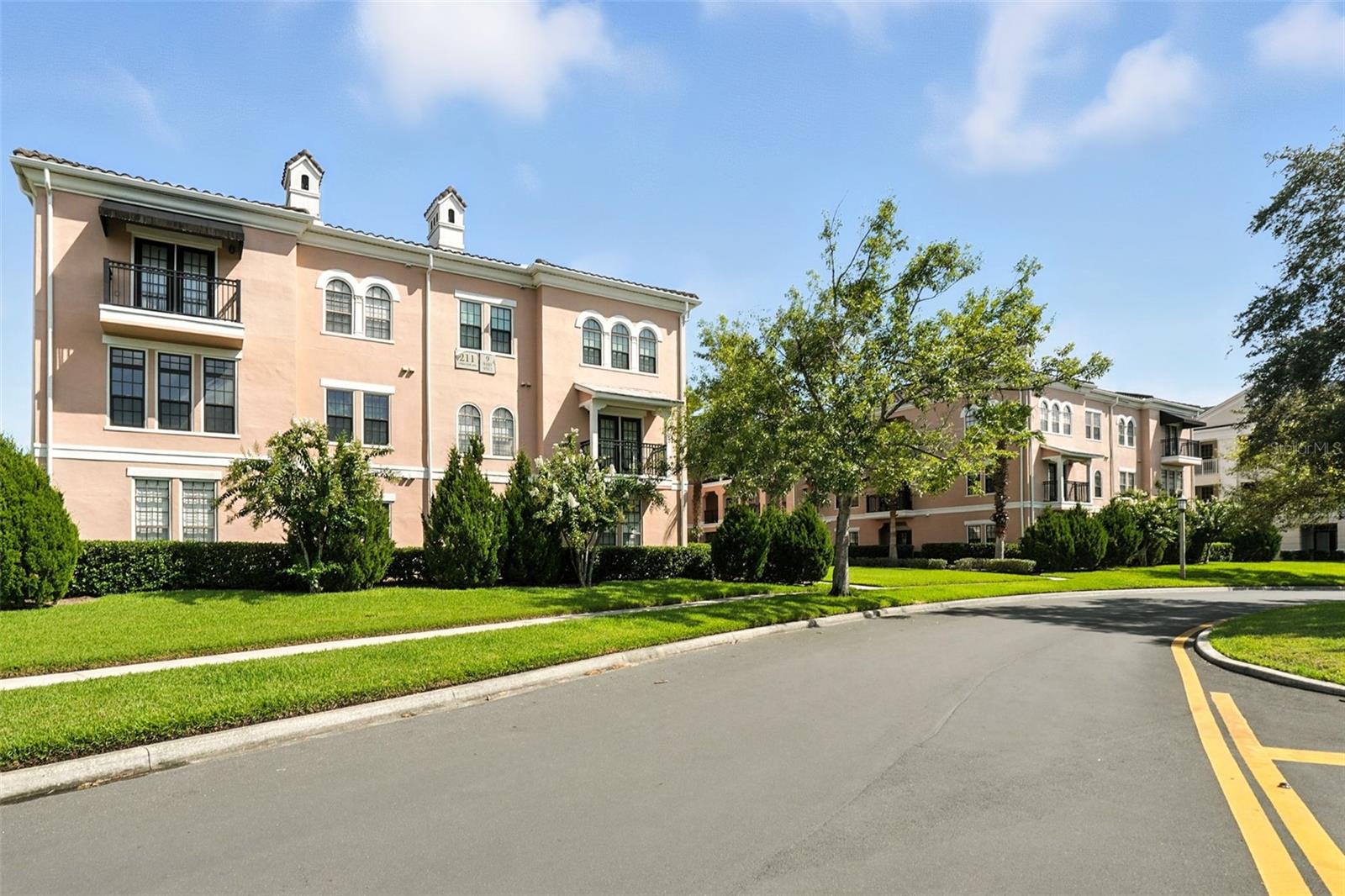 Image 33 of 33 For 211 Longview Avenue 306