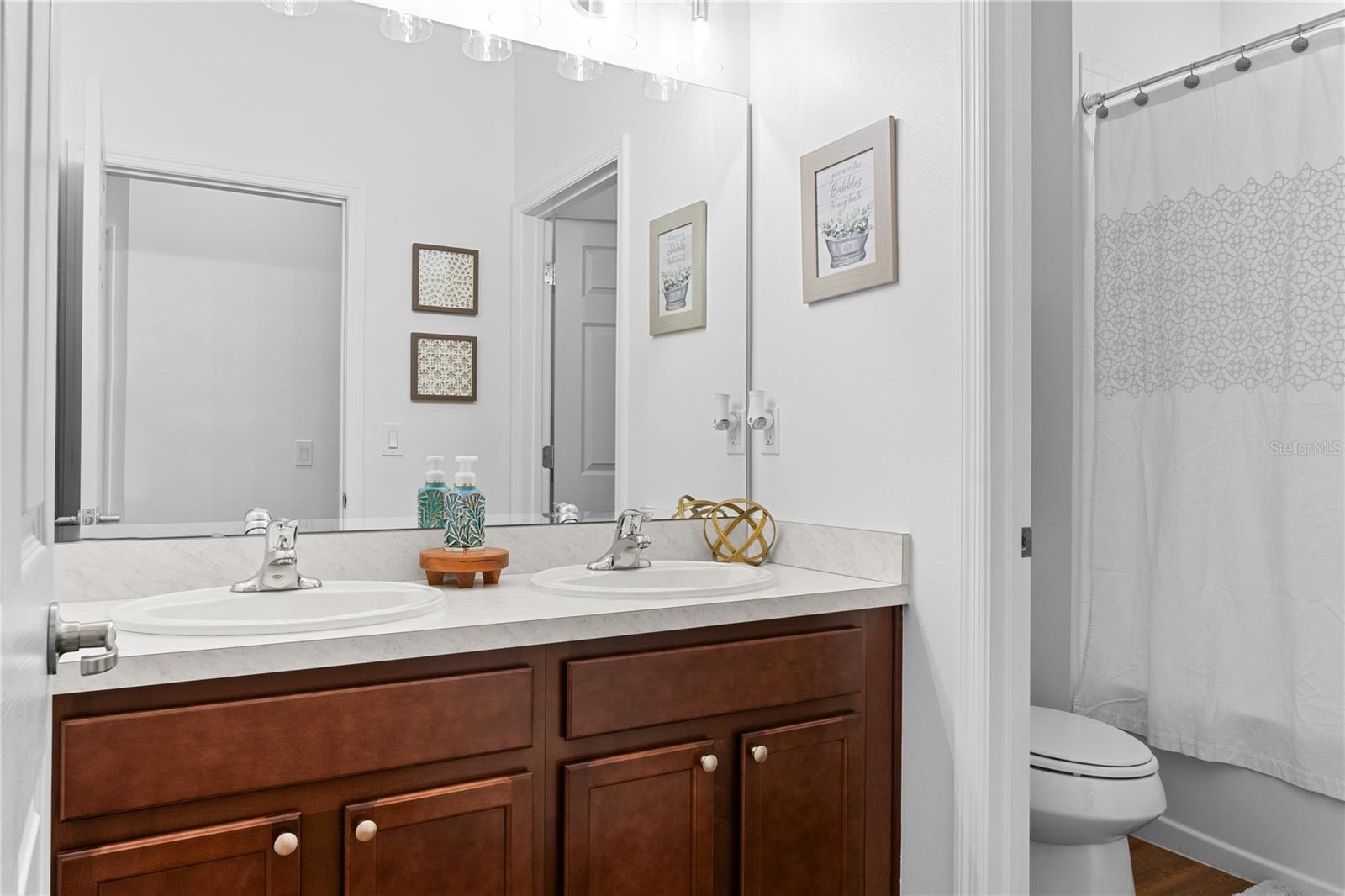 Image 23 of 40 For 2895 Parkfield Road
