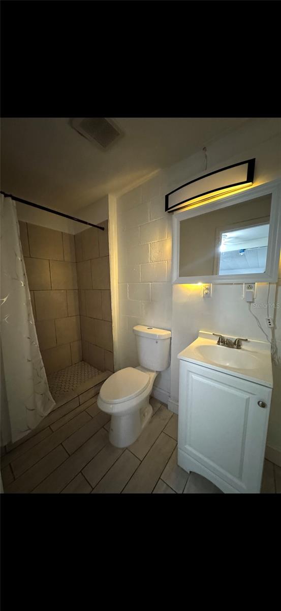 Image 6 of 7 For 6716 Paul Revere Court