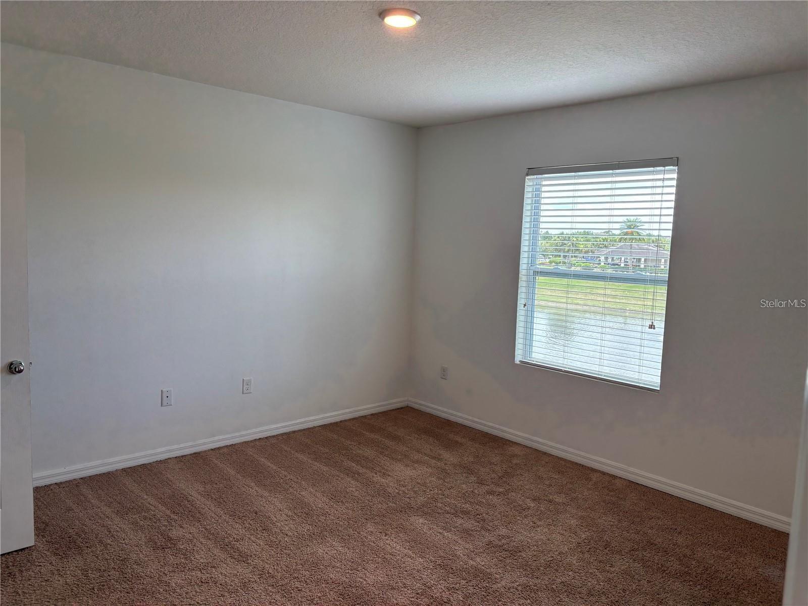 Image 7 of 15 For 268 Arbor Lake Dr