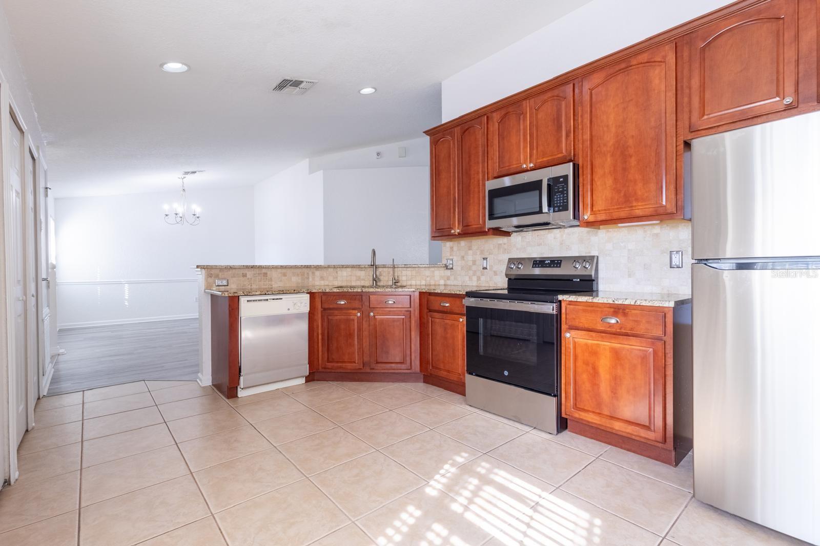 Image 15 of 22 For 5058 Maxon Terrace 108