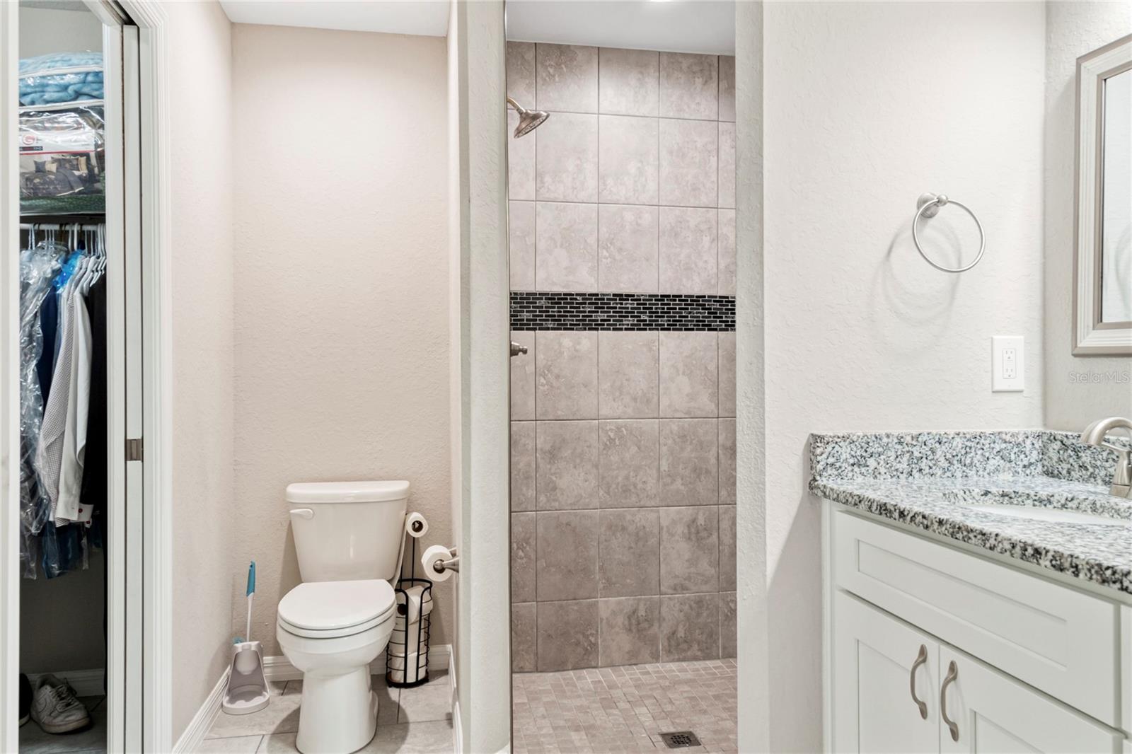 Image 31 of 42 For 17920 39th Court