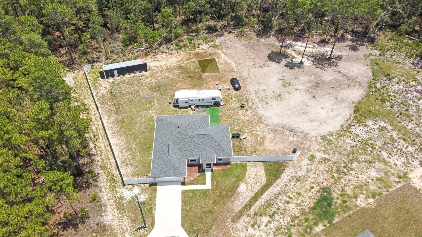 Image 4 of 42 For 17920 39th Court