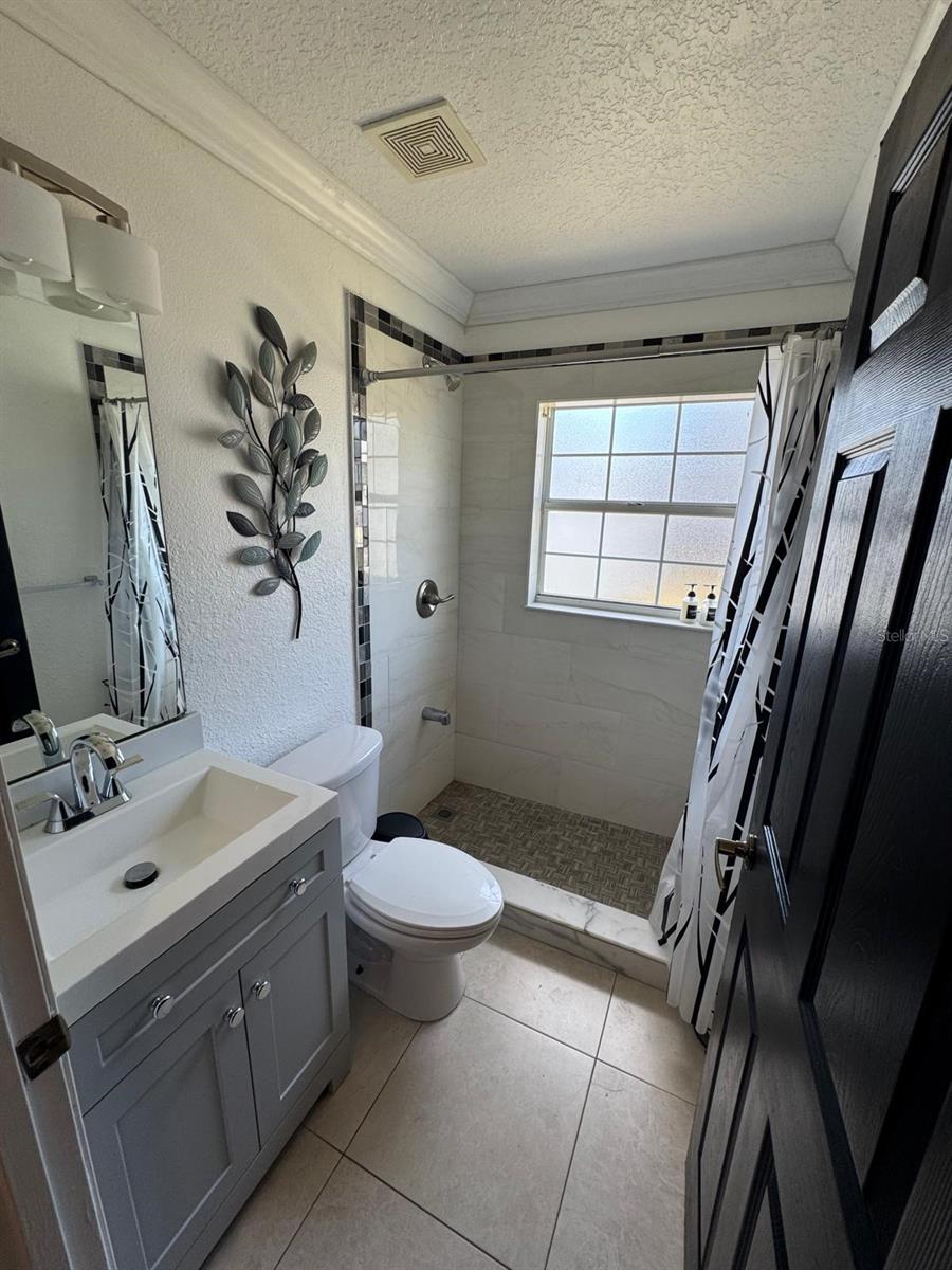 Image 8 of 14 For 418 Poinciana Circle